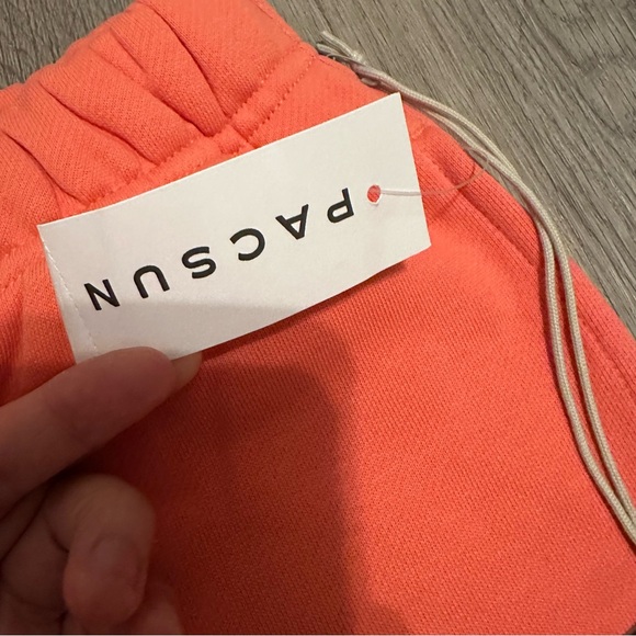 Fear of God Essentials Shorts 'Coral' Mens Size XL - Picture 9 of 14